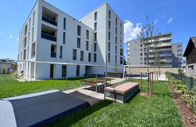 Die neue Wohnanlage in der Dornbirner Straße in Lustenau hat Rhomberg Bau erst jüngst fertiggestellt. Die neue Wohnanlage in der Dornbirner Straße in Lustenau hat Rhomberg Bau erst jüngst fertiggestellt.